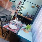 Apartament Desis Seaside Hideaway *