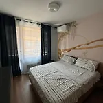 Apartament Desis Seaside Hideaway *