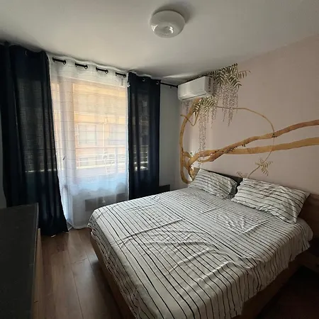 Апартамент Desis Seaside Hideaway *