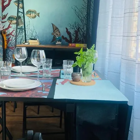 Desis Seaside Hideaway *