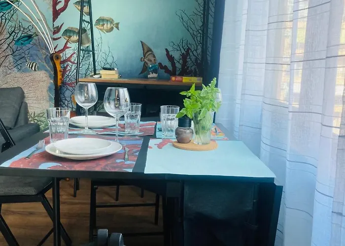 Desis Seaside Hideaway *